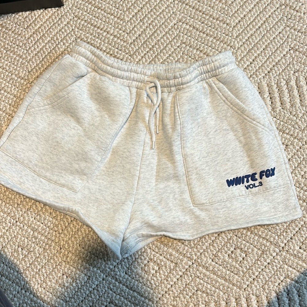 White fox shorts size medium
